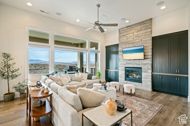 Photo 8 for MLS #2101415 at 6026 S Zen Trail Way