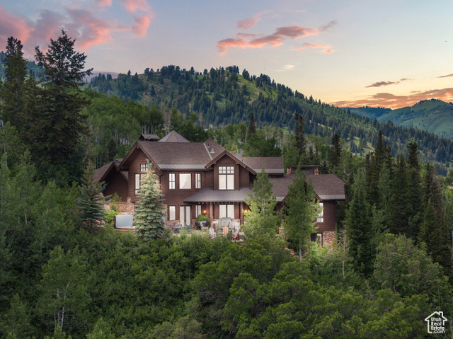 Photo 11 for MLS #2101417 at 35 White Pine Canyon Rd