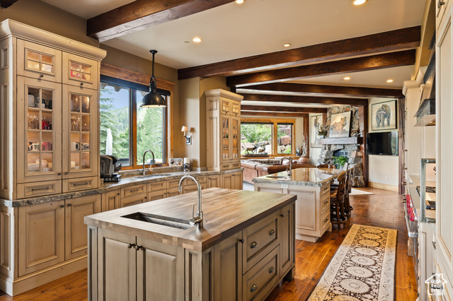 Photo 19 for MLS #2101417 at 35 White Pine Canyon Rd