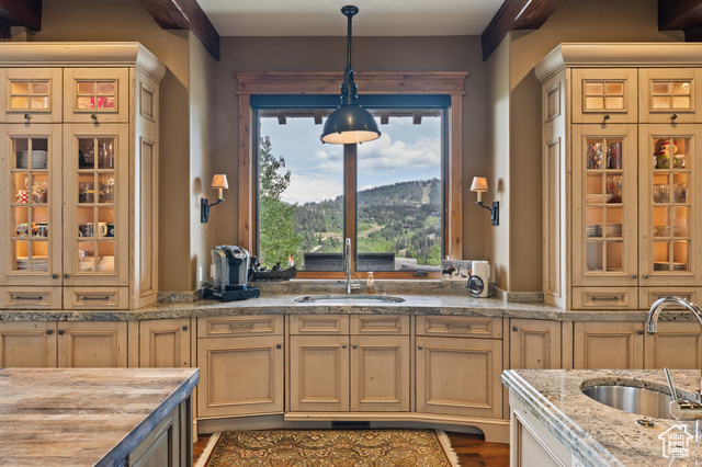 Photo 20 for MLS #2101417 at 35 White Pine Canyon Rd