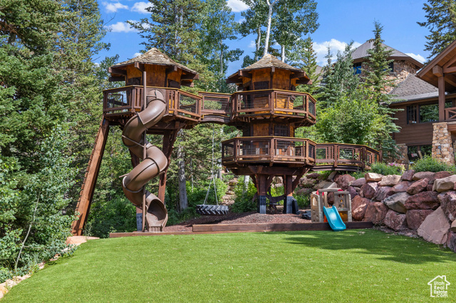 Photo 14 for MLS #2101417 at 35 White Pine Canyon Rd