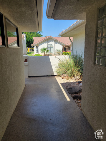 Photo 27 for MLS #2101422 at 275 S Valley View Dr #48