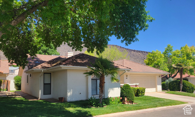 Photo 3 for MLS #2101422 at 275 S Valley View Dr #48