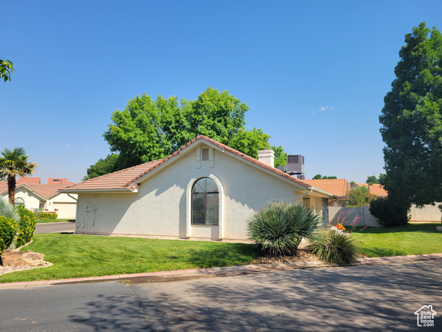 Photo 5 for MLS #2101422 at 275 S Valley View Dr #48