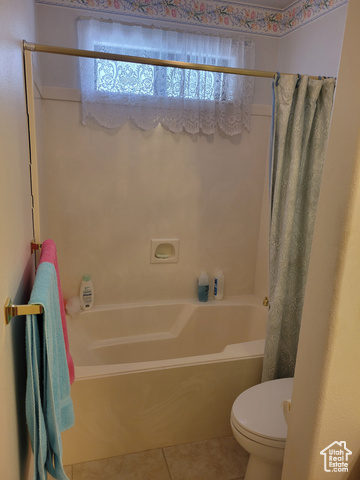 Photo 21 for MLS #2101422 at 275 S Valley View Dr #48