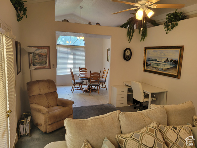 Photo 11 for MLS #2101422 at 275 S Valley View Dr #48