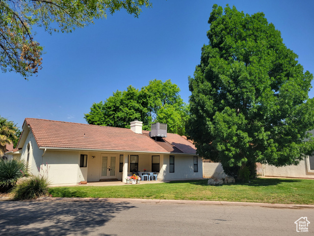 Photo 6 for MLS #2101422 at 275 S Valley View Dr #48