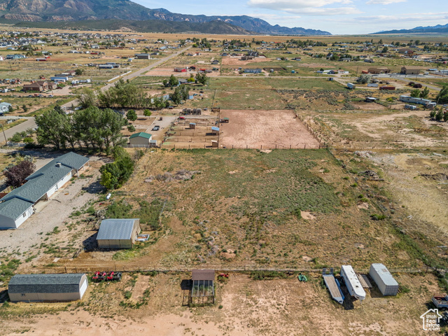Photo 35 for MLS #2101427 at 872 S 4700 West