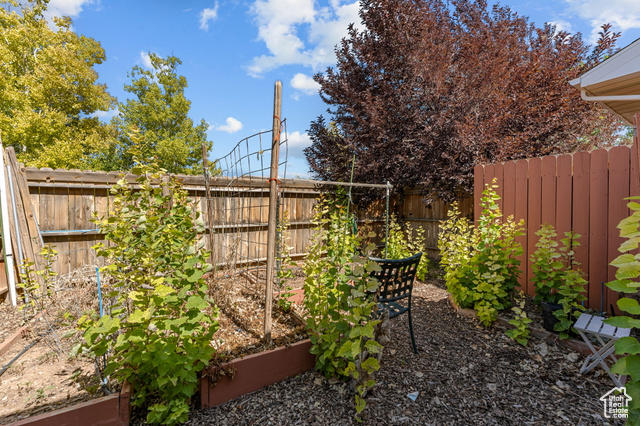 Photo 48 for MLS #2101427 at 872 S 4700 West