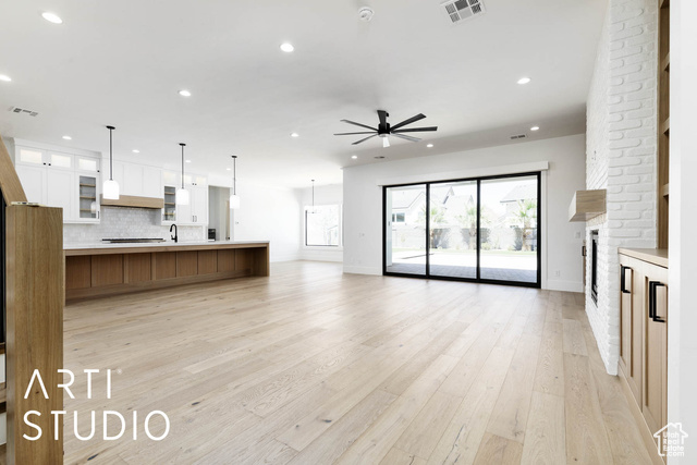 Photo 18 for MLS #2101430 at 801 E Arina Way