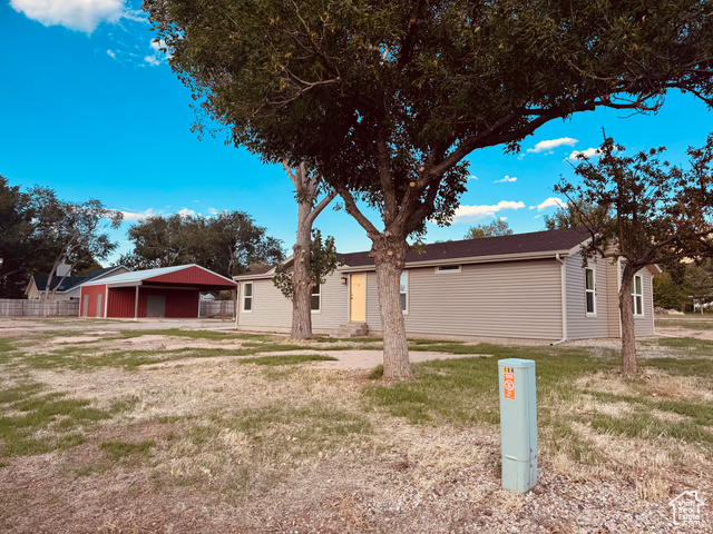 Photo 36 for MLS #2101434 at 184 W Center