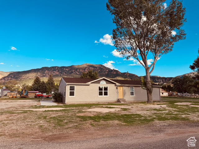 Photo 30 for MLS #2101434 at 184 W Center