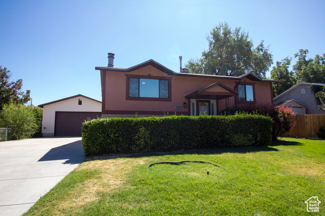 4910 S 2875 W, Roy UT 84067