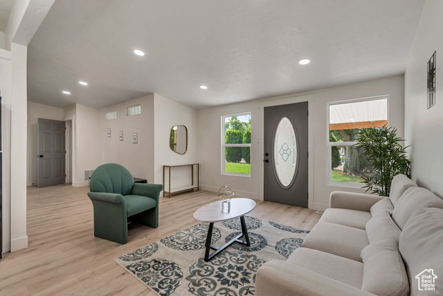 Photo 4 for MLS #2101463 at 781 E 8425 South