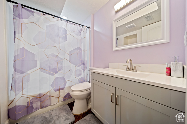Photo 27 for MLS #2101470 at 1737 N Broadway Ave