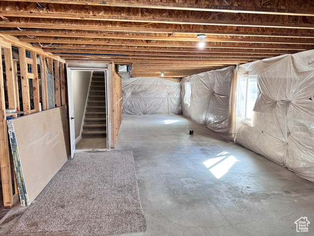 Photo 39 for MLS #2101470 at 1737 N Broadway Ave