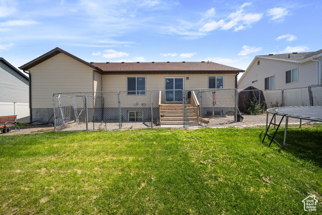 Photo 47 for MLS #2101470 at 1737 N Broadway Ave