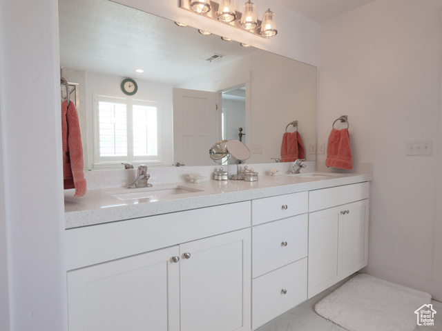 Photo 20 for MLS #2101506 at 920 E Queensmill Ln