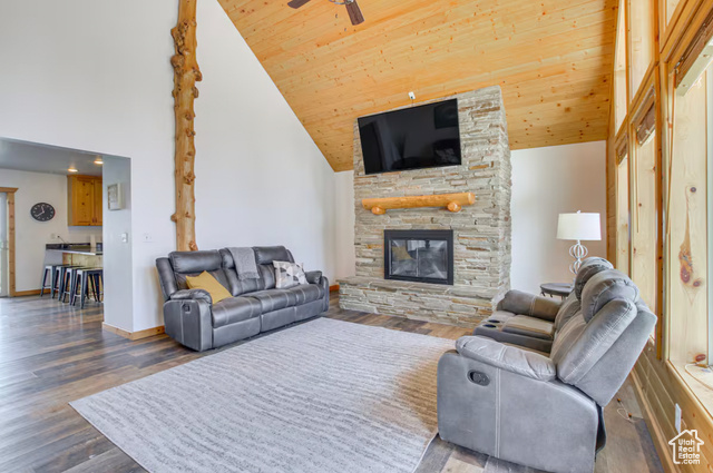 Photo 7 for MLS #2101509 at 495 W Buttercup Ln #30