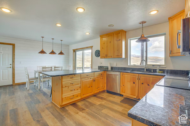 Photo 10 for MLS #2101509 at 495 W Buttercup Ln #30