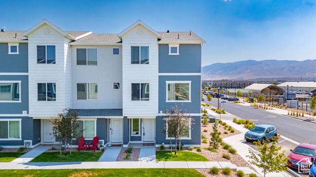 942 E DRIFTER LN, Saratoga Springs UT 84045