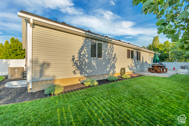 Photo 4 for MLS #2101559 at 1273 N 490 East