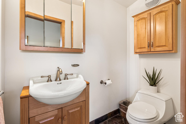Photo 37 for MLS #2101614 at 1130 E Main St