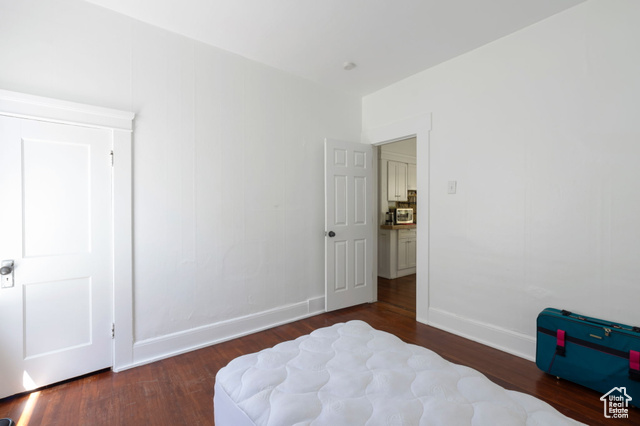 Photo 9 for MLS #2101618 at 848 E 21st St