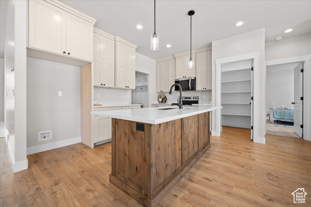 Photo 9 for MLS #2101653 at 444 N 960 East #179