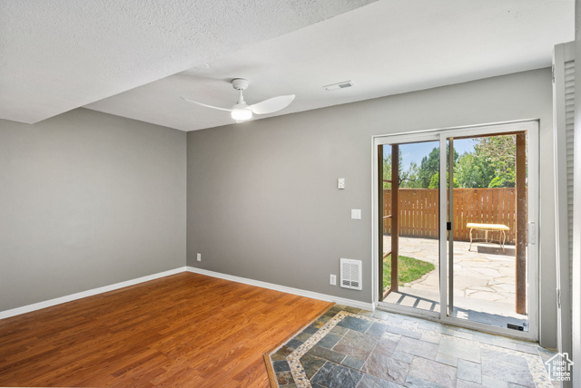 Photo 8 for MLS #2101668 at 450 W Argyll Ct