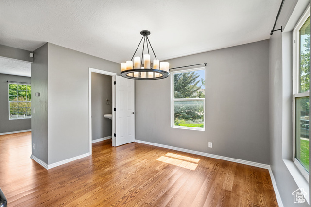 Photo 16 for MLS #2101668 at 450 W Argyll Ct