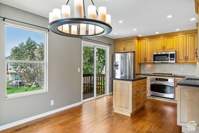 Photo 12 for MLS #2101668 at 450 W Argyll Ct
