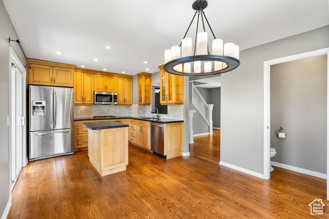 Photo 9 for MLS #2101668 at 450 W Argyll Ct