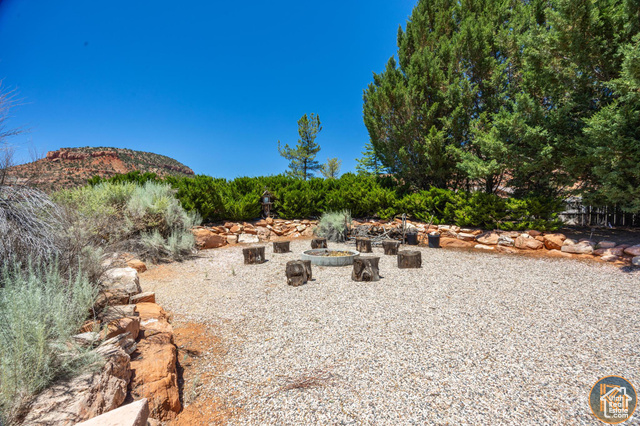 Photo 42 for MLS #2101669 at 199 N Gunsmoke Pass