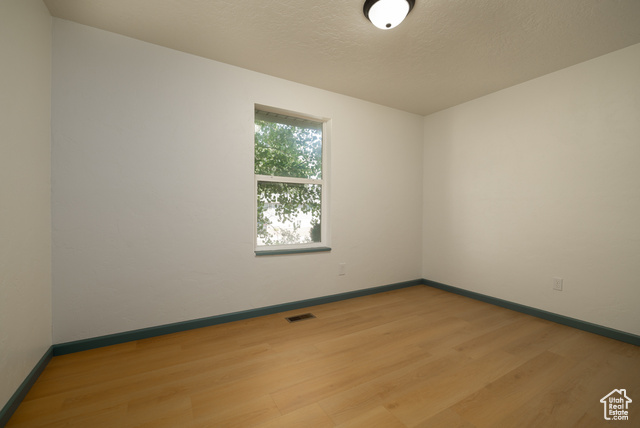 Photo 15 for MLS #2101678 at 193 S Nye St
