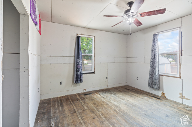 Photo 8 for MLS #2101704 at 89 N 200 West