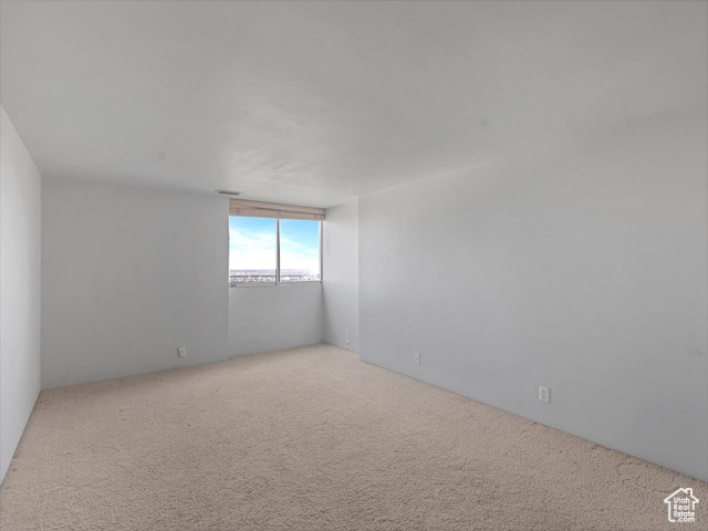 Photo 17 for MLS #2101705 at 875 S Donner Way #1402