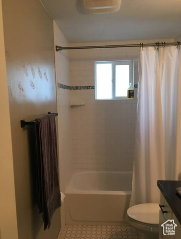 Photo 11 for MLS #2101718 at 2331 S Park St