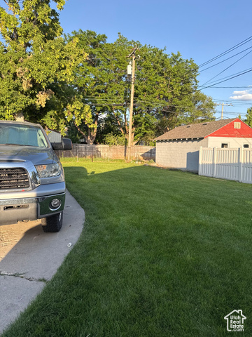 Photo 12 for MLS #2101718 at 2331 S Park St