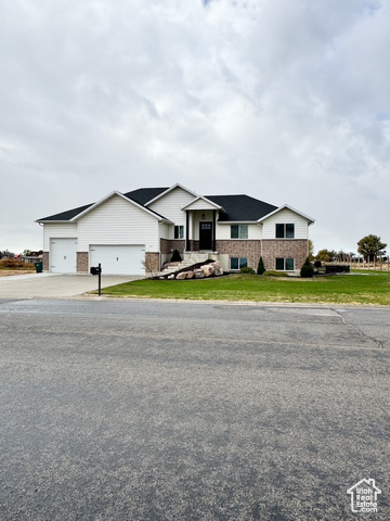 5517 S 6800 W, Hooper UT 84315