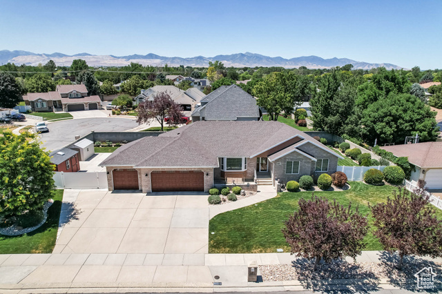 8804 S LONG DR, West Jordan UT 84088