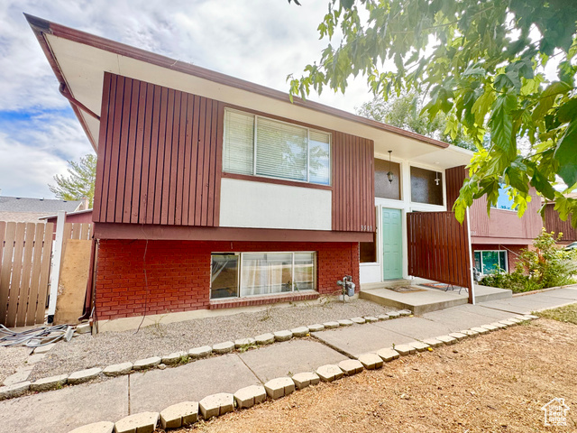 3503 W LANCER WAY, West Valley City UT 84119