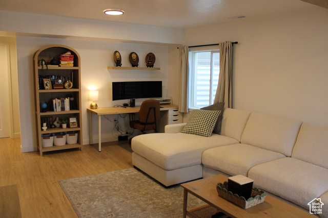 Photo 12 for MLS #2101750 at 108 N Independence Way