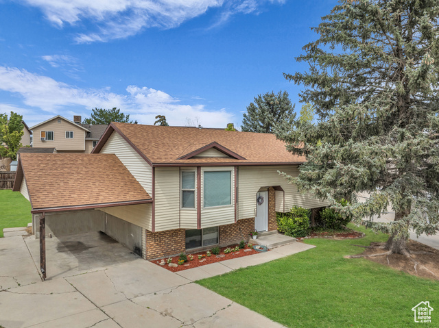 Photo 2 for MLS #2101769 at 4909 W Sakura Ct