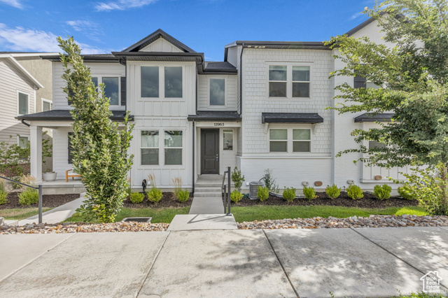 Photo 2 for MLS #2101778 at 13963 S Wide Ridge Way
