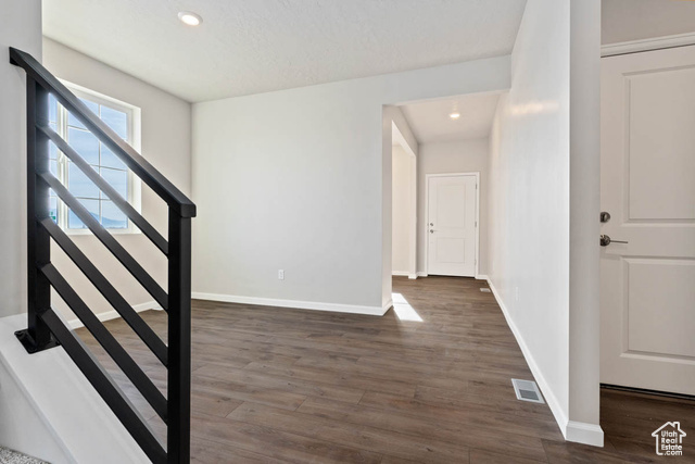 Photo 26 for MLS #2101780 at 254 N Broadway Dr #1030