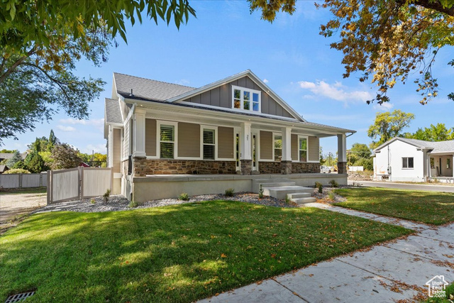 Photo 3 for MLS #2101816 at 21 N 100 West #3