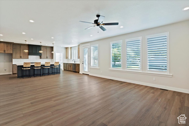 Photo 17 for MLS #2101816 at 21 N 100 West #3