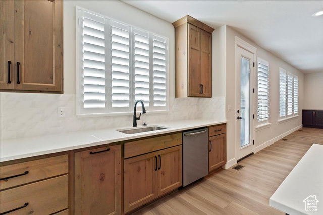 Photo 14 for MLS #2101816 at 21 N 100 West #3