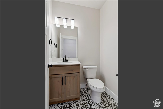 Photo 39 for MLS #2101816 at 21 N 100 West #3